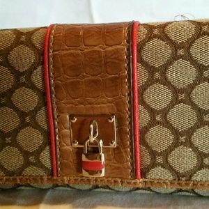Nine West woman's wallet